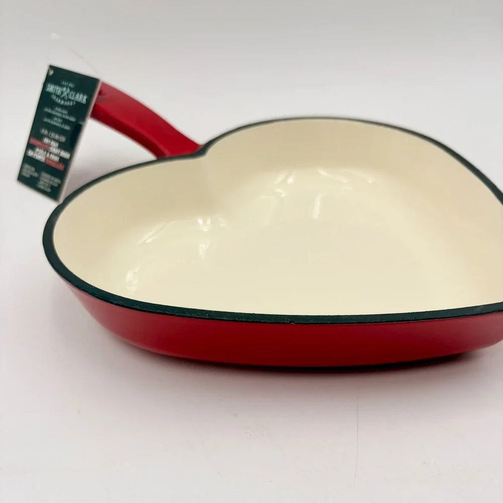 Smith & Clark‎ Red Heart Shaped Enameled Cast Iron 9 Inch Fry Pan Skillet New